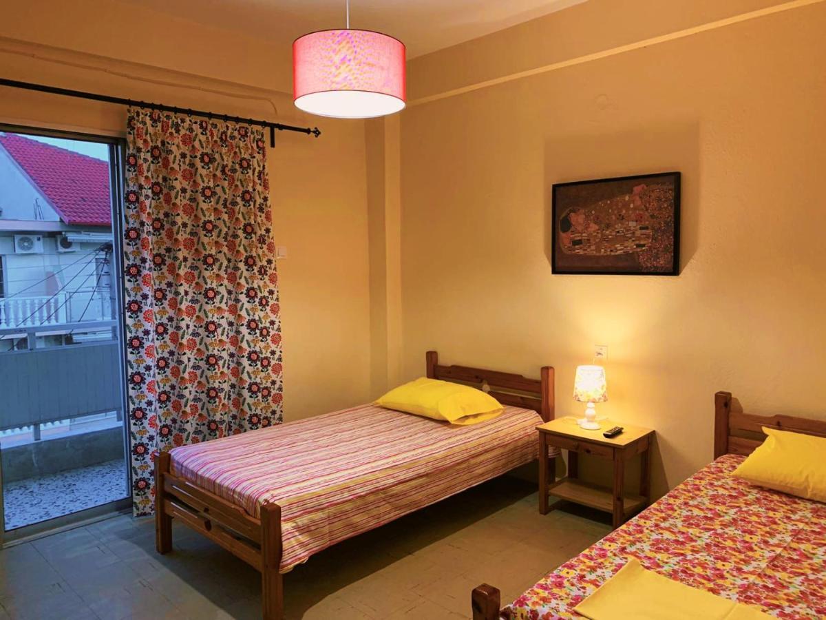 Nikol Apartments Olympiaki Akti Bagian luar foto