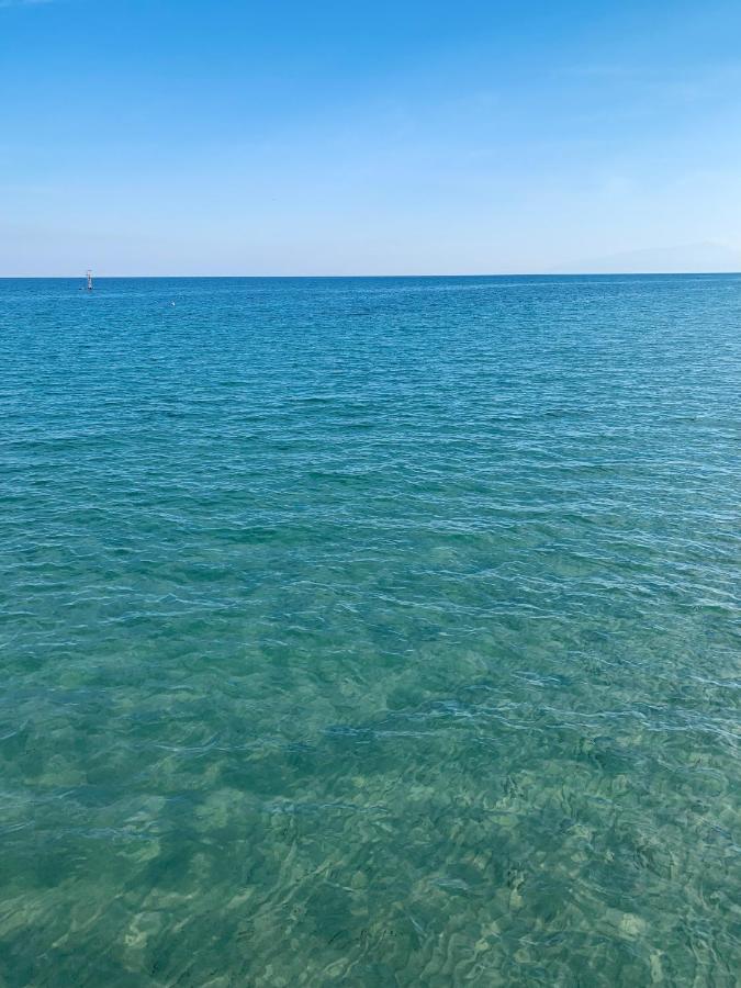 Nikol Apartments Olympiaki Akti Bagian luar foto